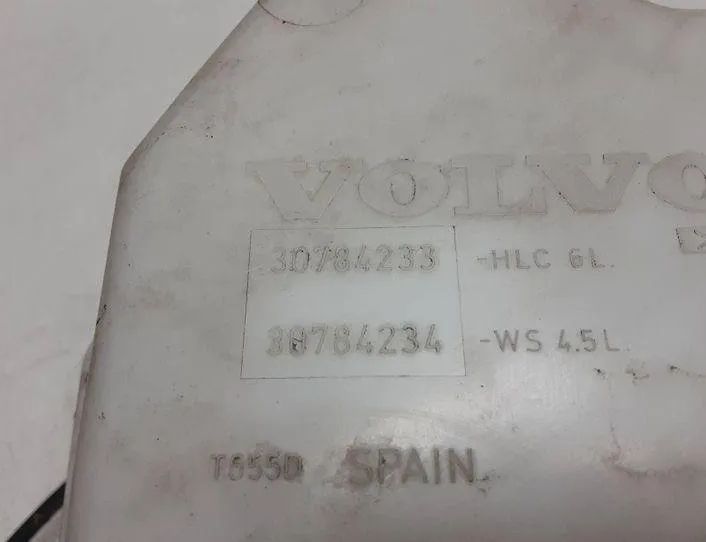 VOLVO V70 3 generation (2007-2020) Nádrž na ostrekovač okien 30784233,30784234 20560367