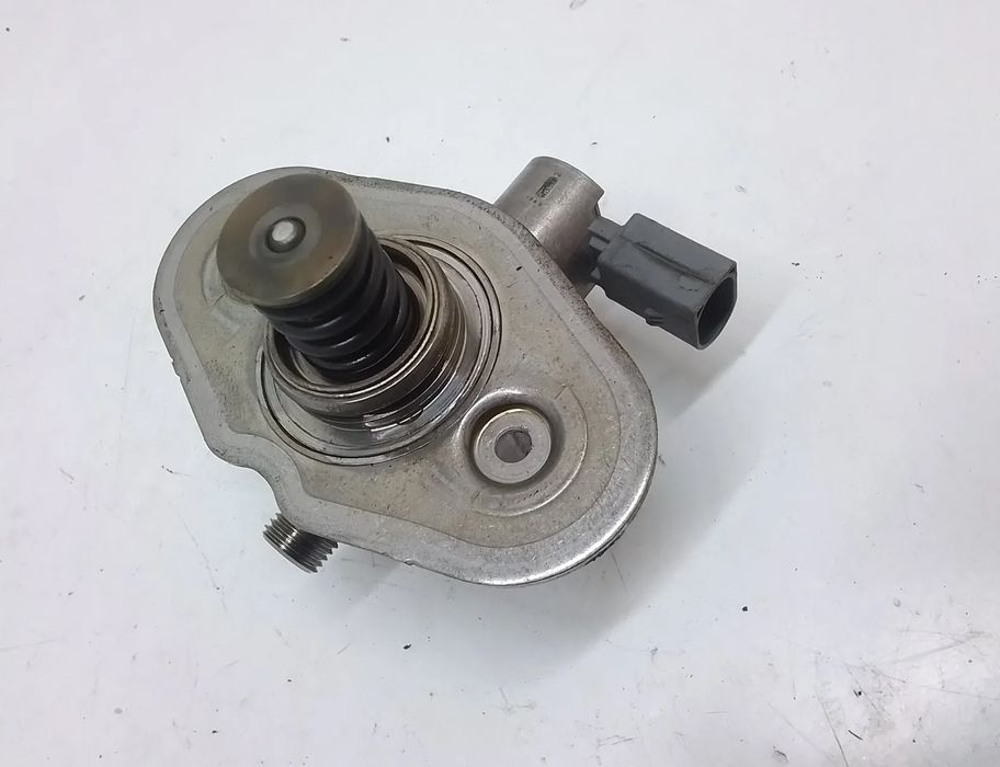 BMW 7 Series F01/F02 (2008-2015) Топливный насос 7599865 23055904