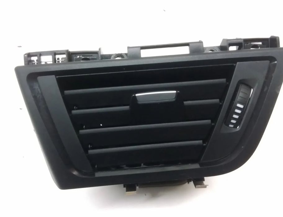 BMW 3 Series Gran Turismo F34 (2013-2017) Otvory na vetranie na prístrojovej doske 9218550 24398638