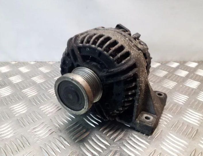 VOLVO S60 1 generation (2000-2009) Alternátor 30667787,0124525060 25129292