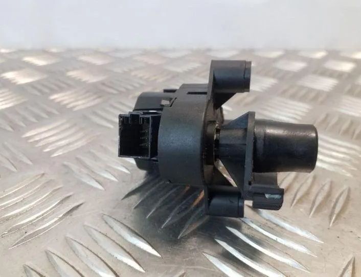 SEAT Alhambra 1 generation (1996-2010) Клапаны управления внутренним подогревом 7M3907511D,YM2H19E616CA 25130259