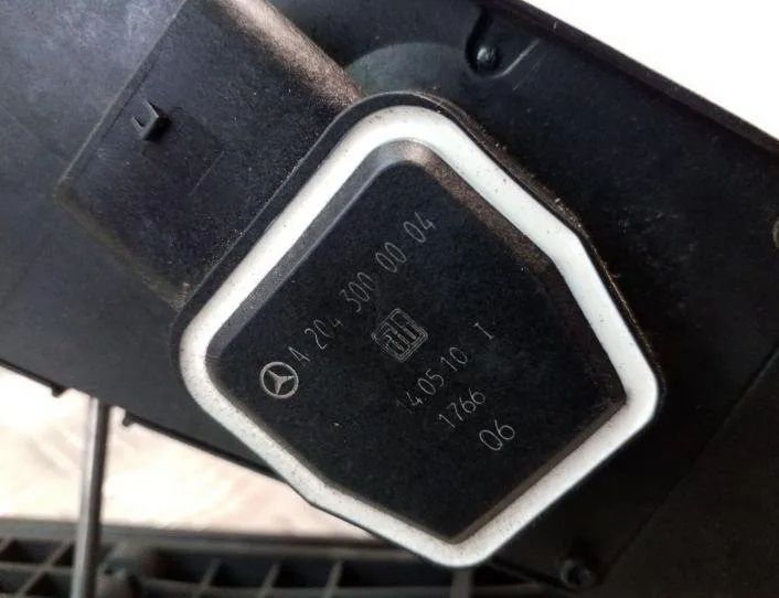 MERCEDES-BENZ E-Class W212/S212/C207/A207 (2009-2016) Педаль газа A2043000004 25133792