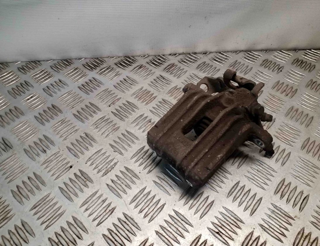 AUDI A1 8X (2010-2020) Rear Right Brake Caliper 32633979