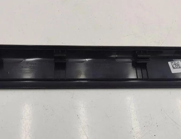 BMW 5 Series G30/G31 (2016-2023) Ľavý predný dverový panel 7375729,2450550100 31520793