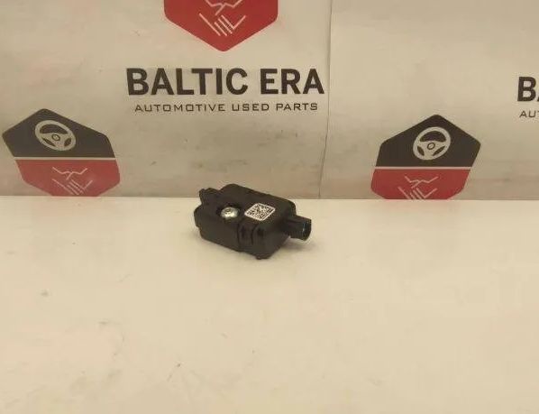 BMW 3 Series G20/G21/G28 (2018-2024) Bootlid Antenna Amplifier 920519001,6832256 31522839