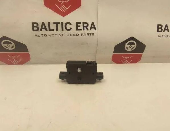 BMW 3 Series G20/G21/G28 (2018-2024) Bootlid Antenna Amplifier 920519001,6832256 31522839