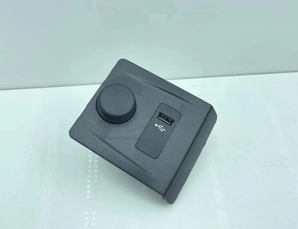 BMW 2 Series Active Tourer F45 (2014-2018) USB 6820397 31529114