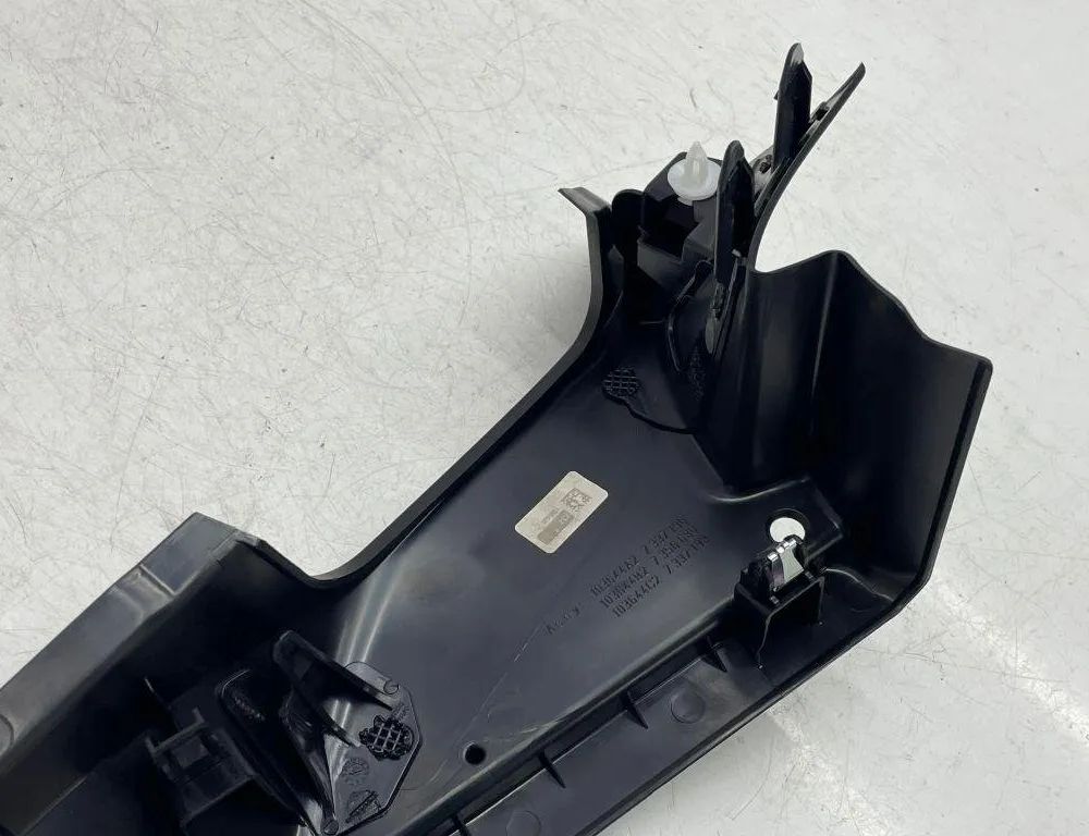 BMW 4 Series F32/F33/F36 (2013-2020) Ľavý zadný stĺpik ozdobného lemu 7309528 31529898