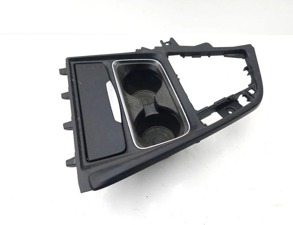 BMW 3 Series F30/F31 (2011-2020) Držiak na poháre 9218925,58450713 31530590
