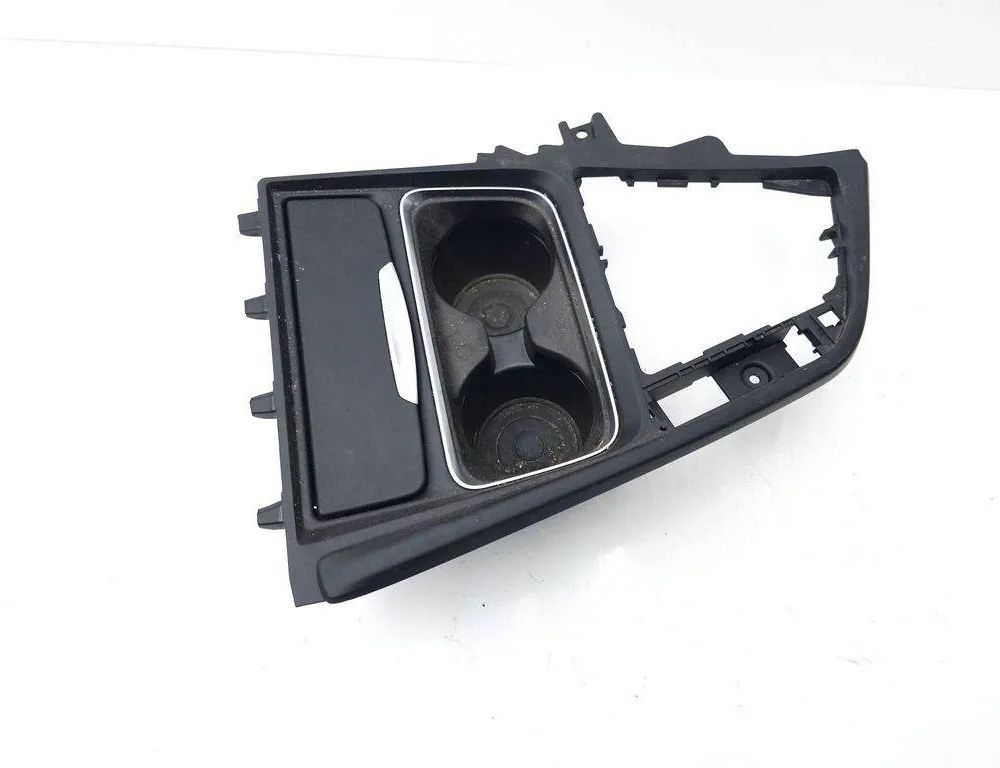 BMW 3 Series F30/F31 (2011-2020) Držiak na poháre 9218925,58450713 31530590