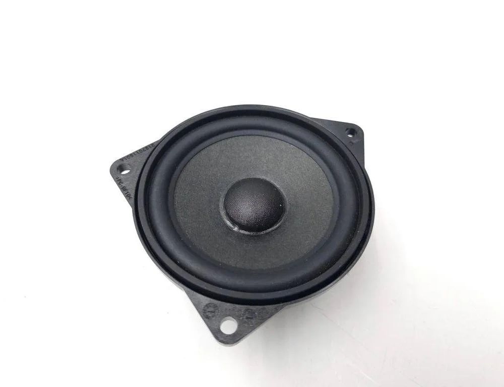 BMW 3 Series G20/G21/G28 (2018-2024) Reproduktor zvuku na palubnej doske 8927028201A,2622468 31534347