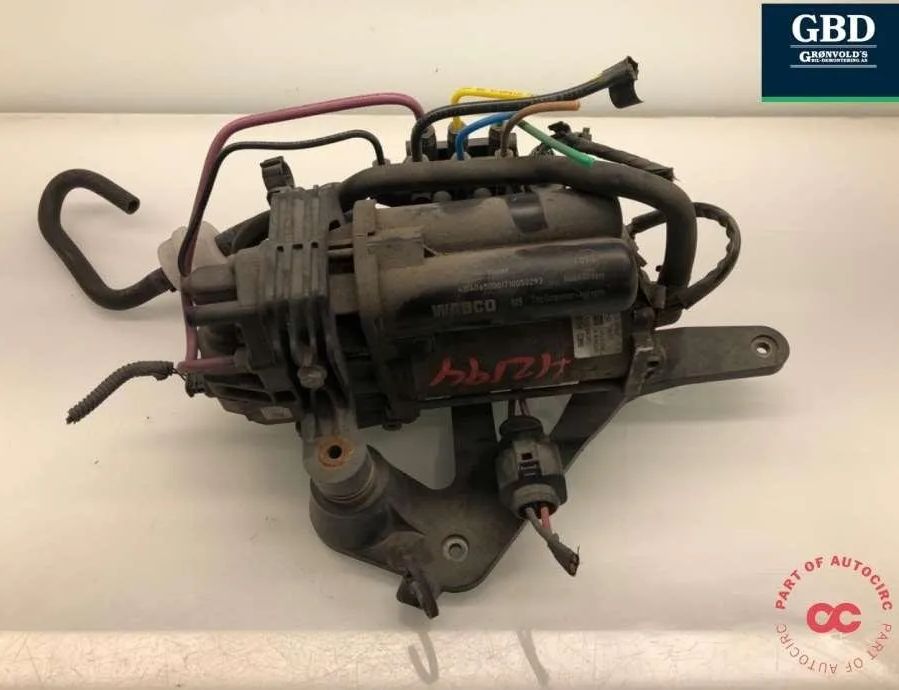 TESLA Model S 1 generation (2012-2024) Klimatizačné čerpadlo 1027911-00-g,1027911-00-h 31657774