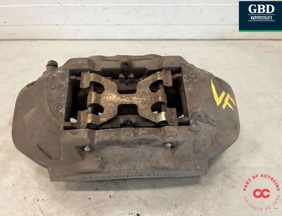 MERCEDES-BENZ EQC 1 generation (2018-2023) Ľavý predný brzdový strmeň a0004210000 32989345