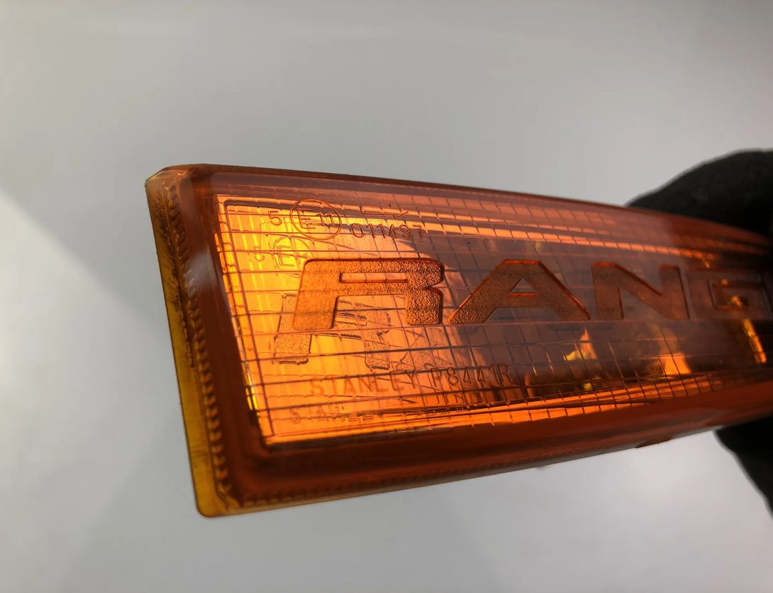 FORD Ranger 2 generation (2003-2012) Dodatočné smerové ukazovatele 5058081 14694672