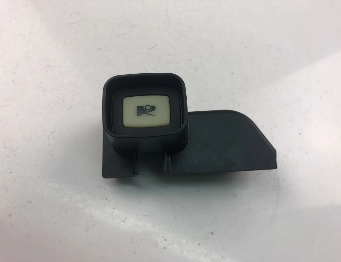 TESLA Model X 1 generation (2015-2024) Switches 1062771-00-A 15205904