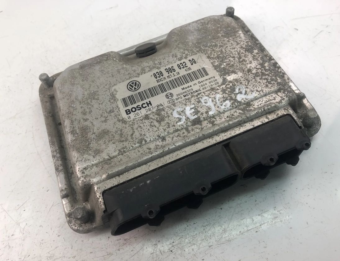 VOLKSWAGEN Lupo 6X (1998-2005) Engine Control Unit ECU 030906032DQ,0261207681 17232479