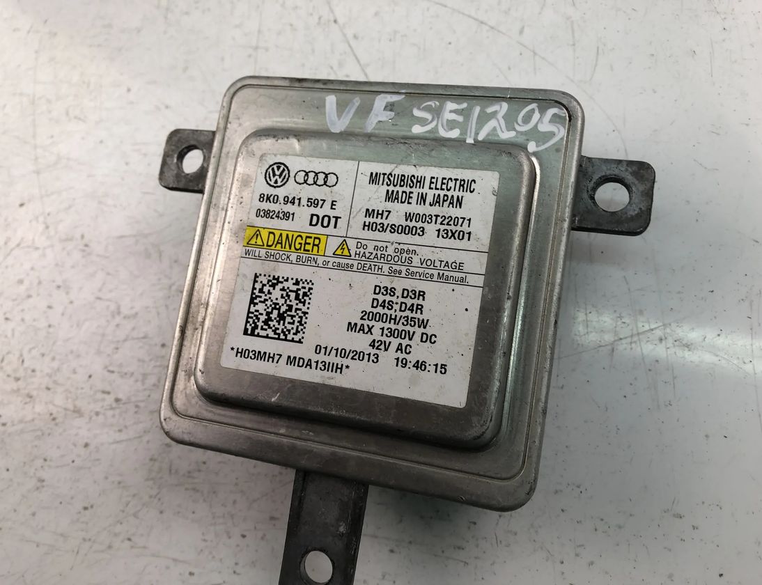 AUDI A5 8T (2007-2016) Xenon Light Control Unit 8K0941597E 17235793