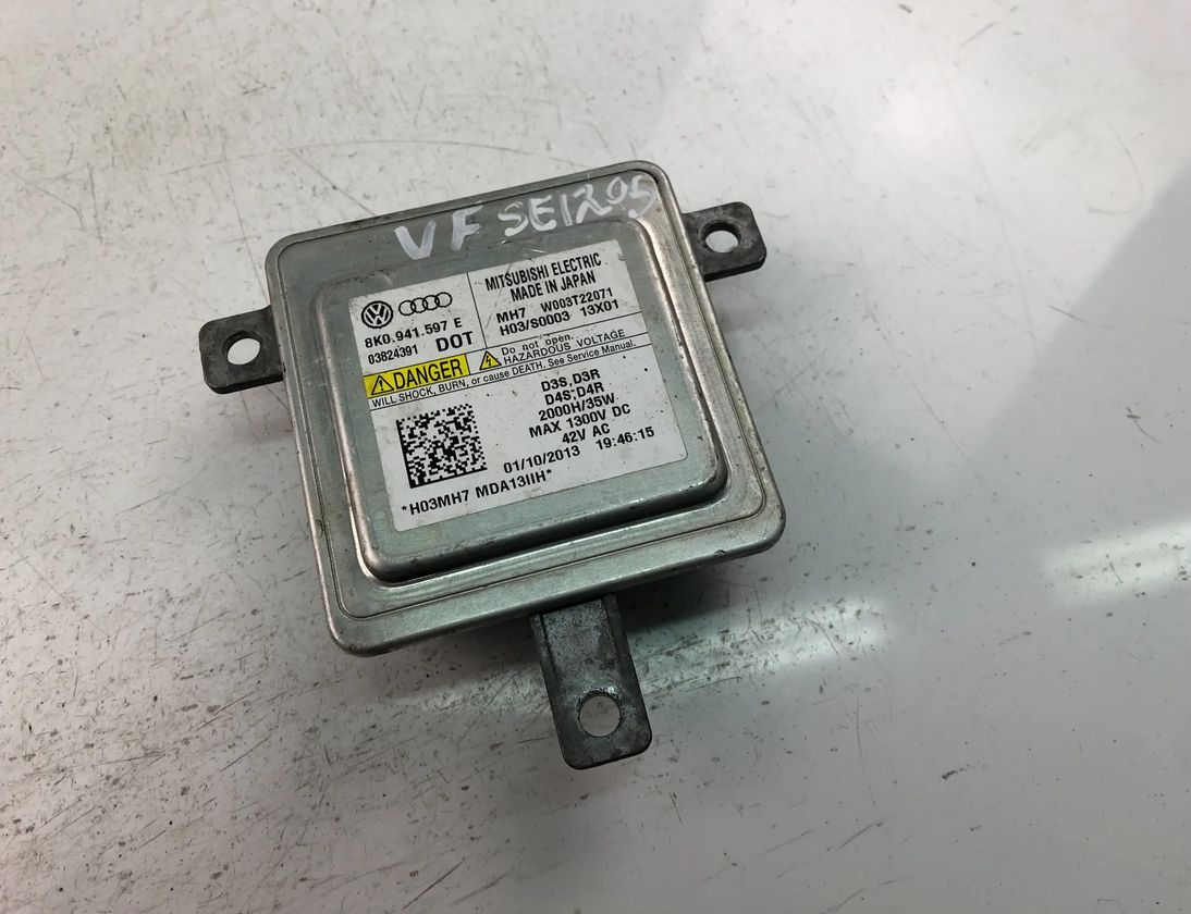 AUDI A5 8T (2007-2016) Xenon Light Control Unit 8K0941597E 17235793