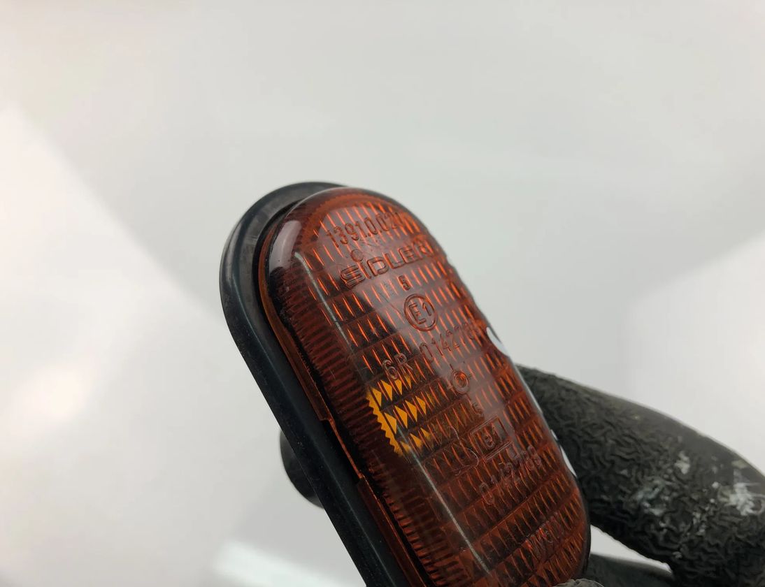 RENAULT Laguna 1 generation (1993-2001) Ľavý predný blatníkový smerový svetlomet 6R0142789 17896750