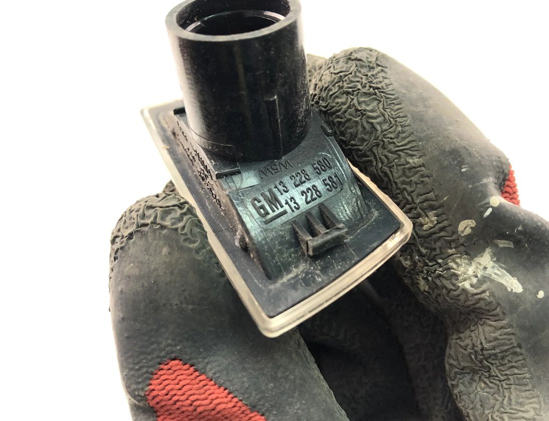 OPEL Astra H (2004-2014) Ľavý predný blatníkový smerový svetlomet 13228580 17899048