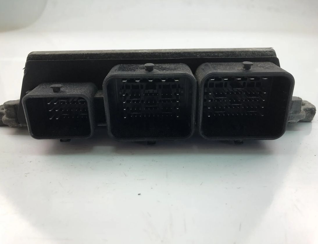 PEUGEOT 208 Peugeot 208 (2012-2015) Riadiaca jednotka motora 9811545080,9800913080 17986902