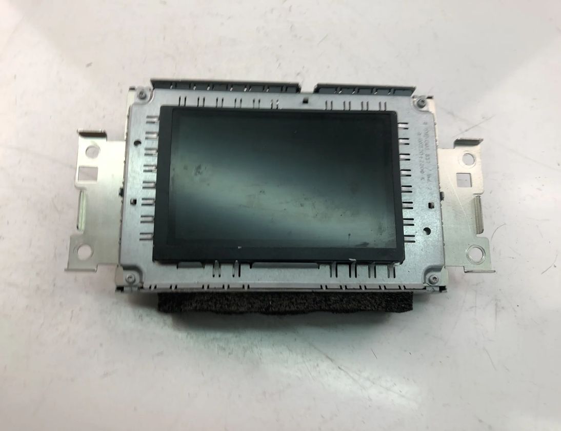 VOLVO XC60 1 generation (2008-2017) Navigation Display 31357099 18088532