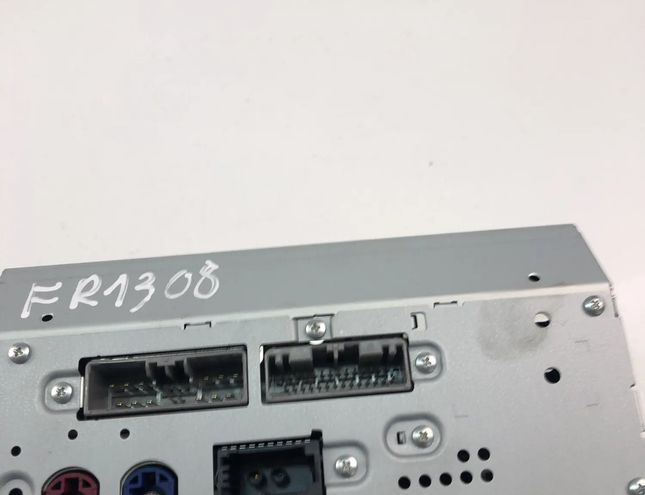 VOLVO XC60 1 generation (2008-2017) Hudobný prehrávač bez GPS 31466982 24558943