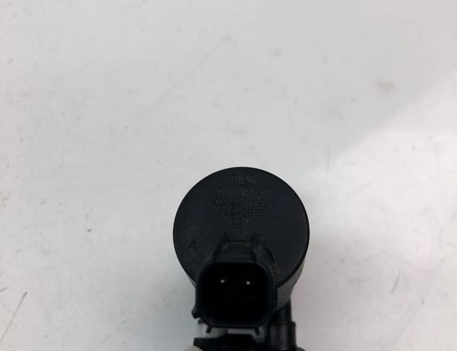 FORD Kuga 1 generation (2008-2013) Čerpadlo ostrekovača čelného skla/čelného skla 1S71-17K624-FE 25114938