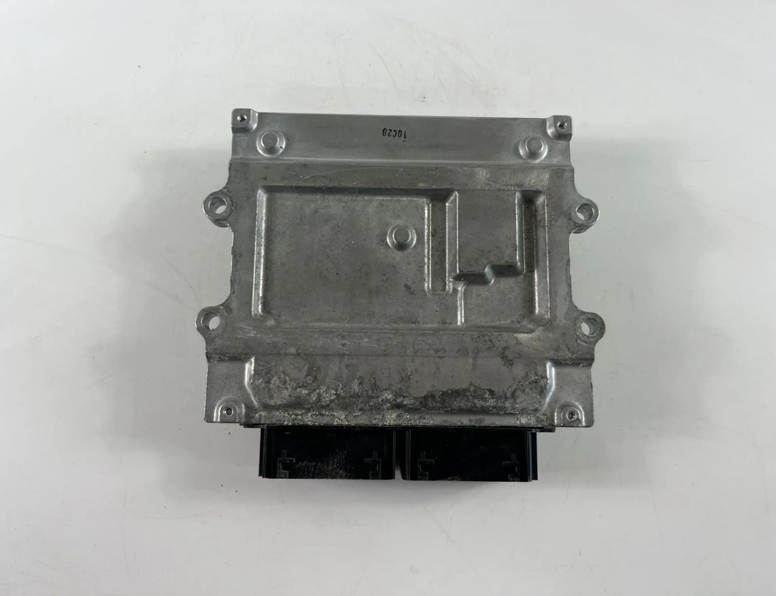 VOLVO Q5 FY (2016-2024) Блок управления двигателем 32253221 26247233