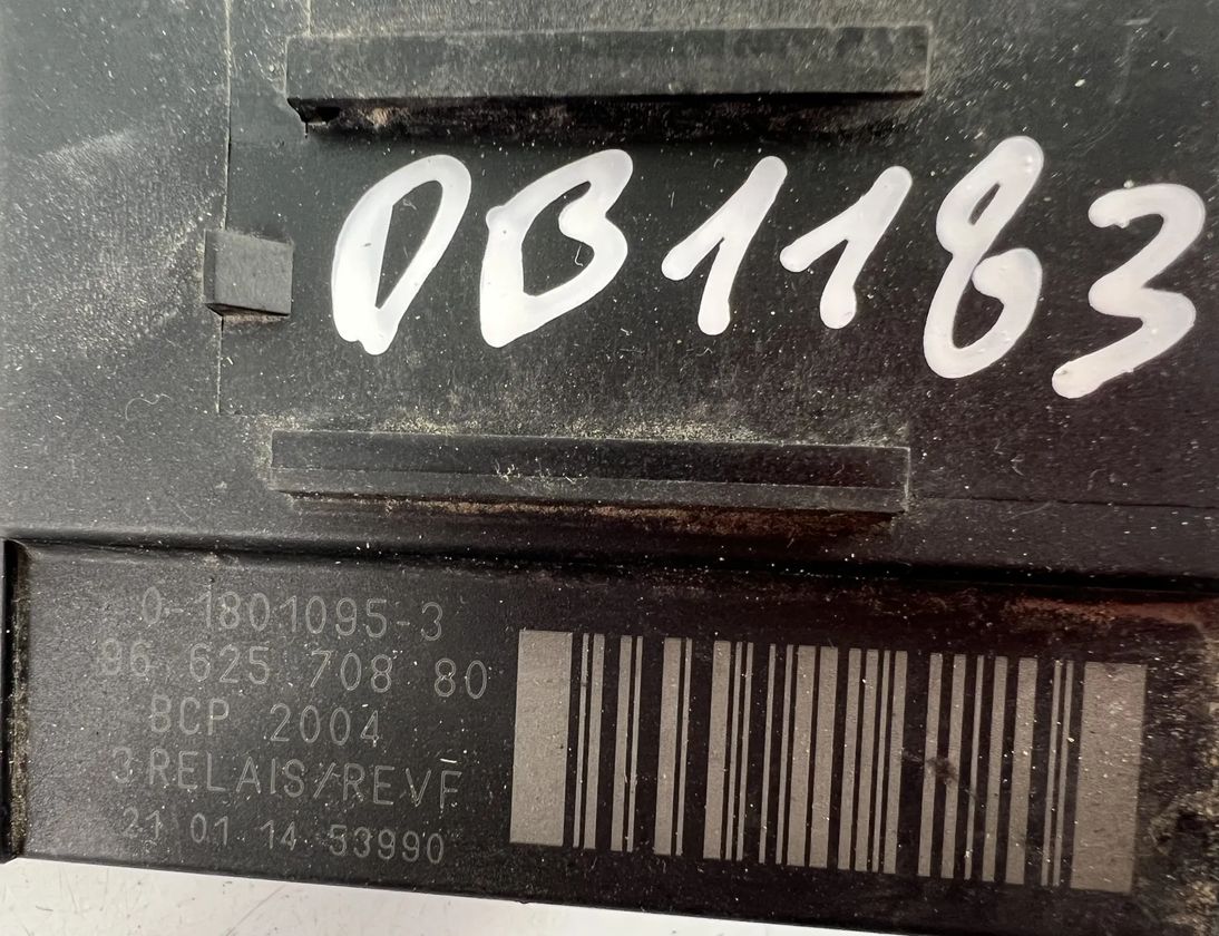 PEUGEOT RCZ 1 generation (2010-2014) Kontrolná jednotka 9662570880 27282266