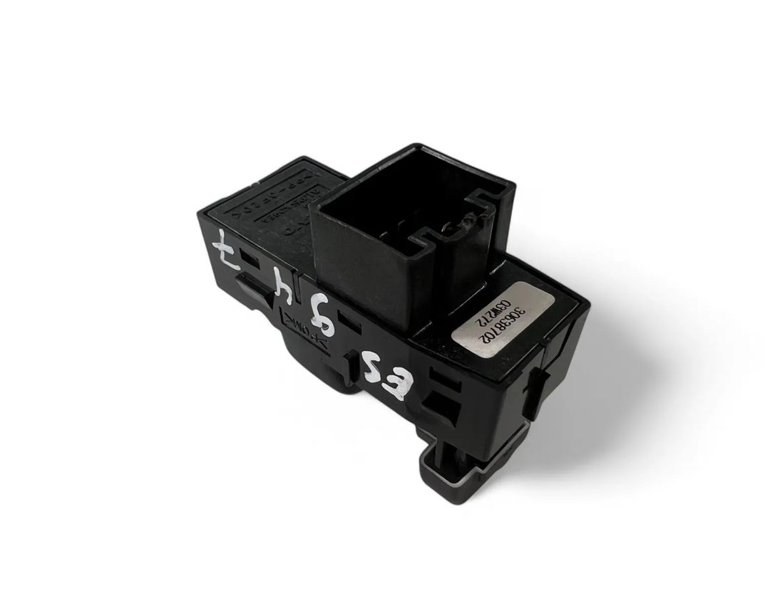 VOLVO V40 1 generation (1996-2004) Ovládač okna pravých zadných dverí 30638702 29373756