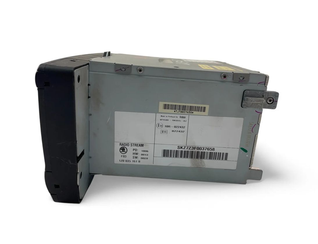 SKODA Octavia 2 generation (2004-2013) Music Player Without GPS 1Z0035161B 29984105