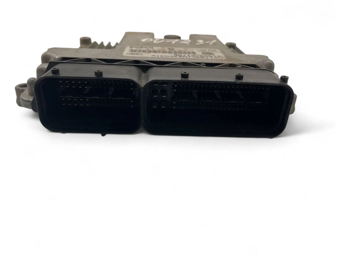 KIA Cee'd 1 generation (2007-2012) Engine Control Unit ECU 39113-2A510,0281016570 32071449