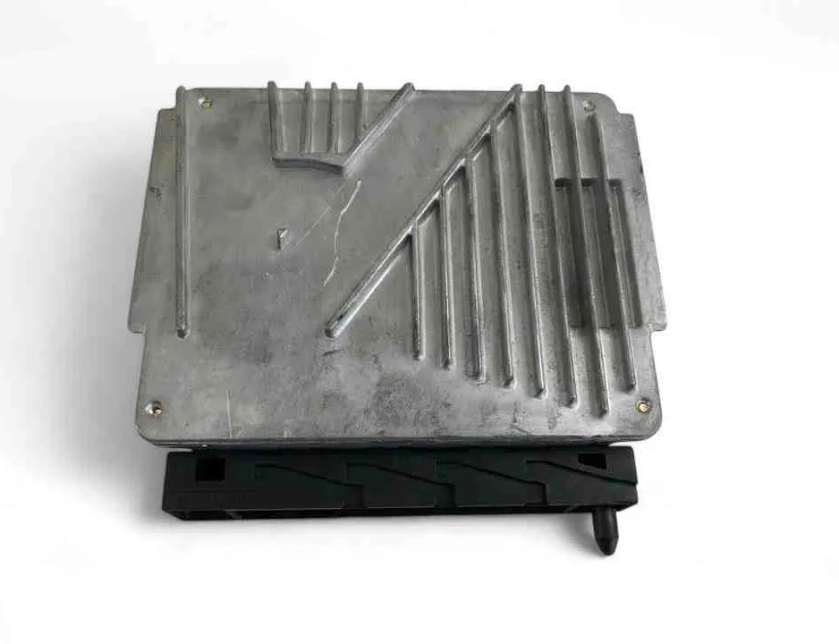 VOLVO V70 2 generation (2000-2008) Блок управления двигателем MB079700-9291 32587927