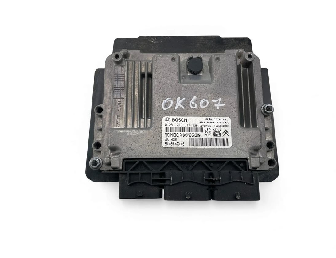 PEUGEOT 208 Peugeot 208 (2012-2015) Блок управления двигателем 9805947380,0281019817 33069191