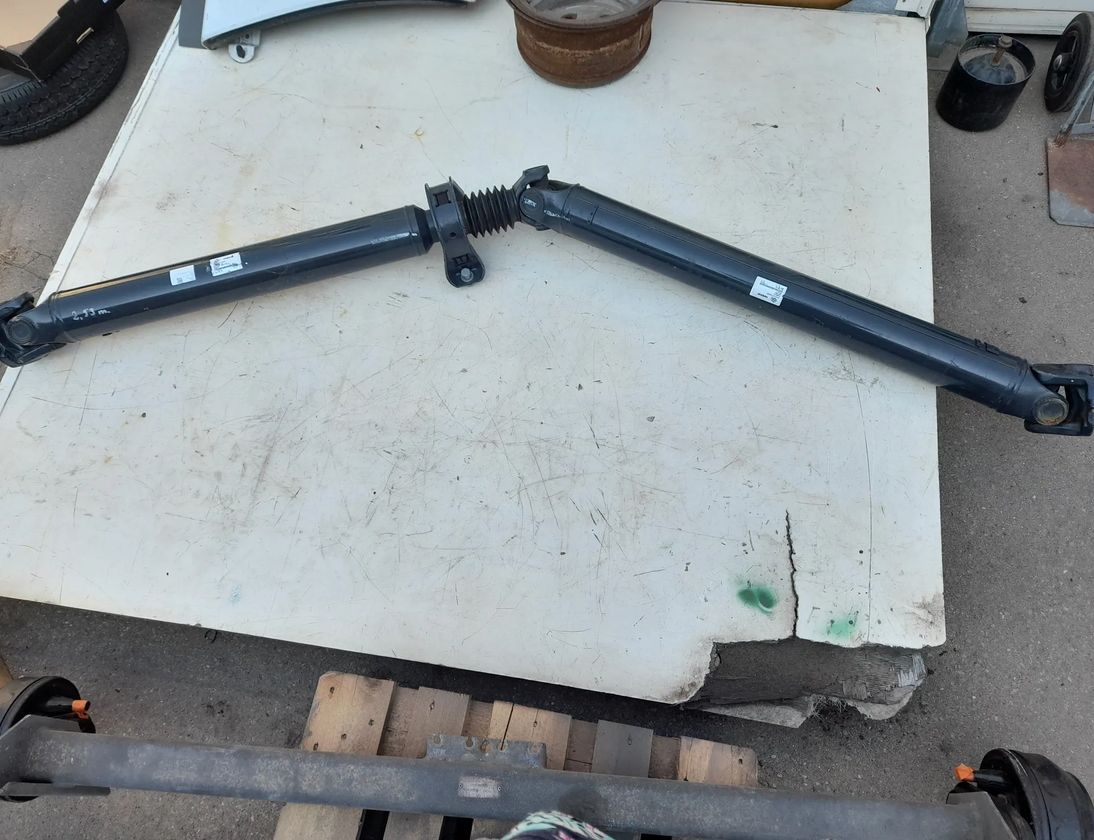 IVECO EuroCargo I-III (1991-2015) 4 generation (2012-2020) Propshaft 504219900,552355-4,3720002718 18297516