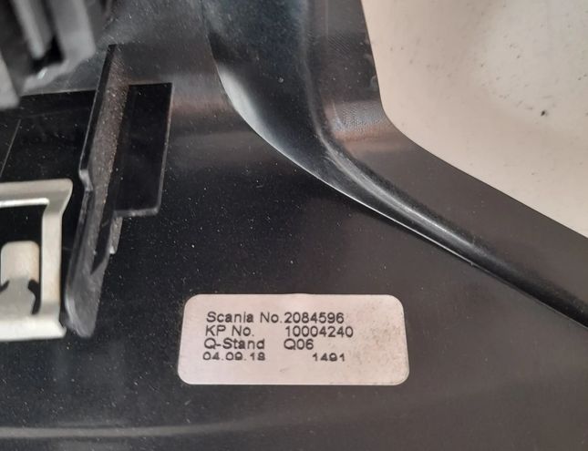 SCANIA L,P,G,R,S series (2016) 2 generation (2000-2006) Панель кнопок 2084596 21085044