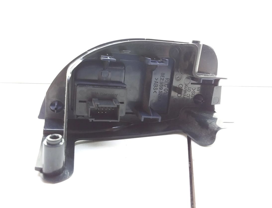 AUDI A4 B7/8E (2004-2008) Switches 8e2959528a,8e2867106,8e2962109 11330535