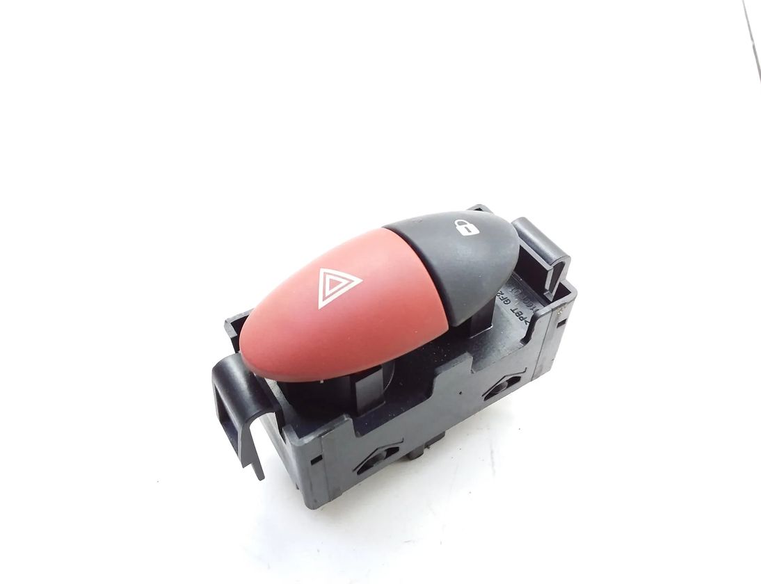 RENAULT Twingo 2 generation (2007-2014) кнопка опасности E3160601,E3160101 12211572