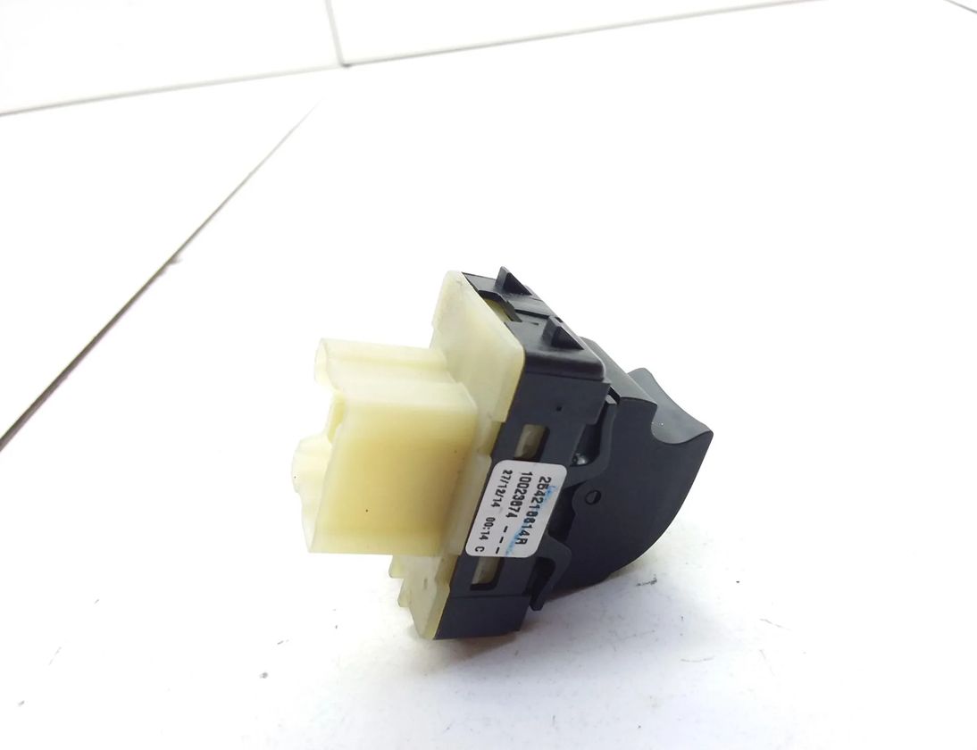 RENAULT Captur 1 generation (2013-2019) Кнопка стеклоподъемника передней левой двери 254218614R 20340967