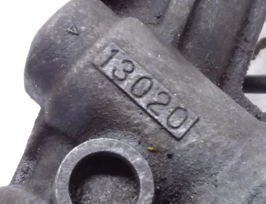 TOYOTA Avensis Verso 1 generation (2001-2003) Riadiaca skriňa 13020 20342818