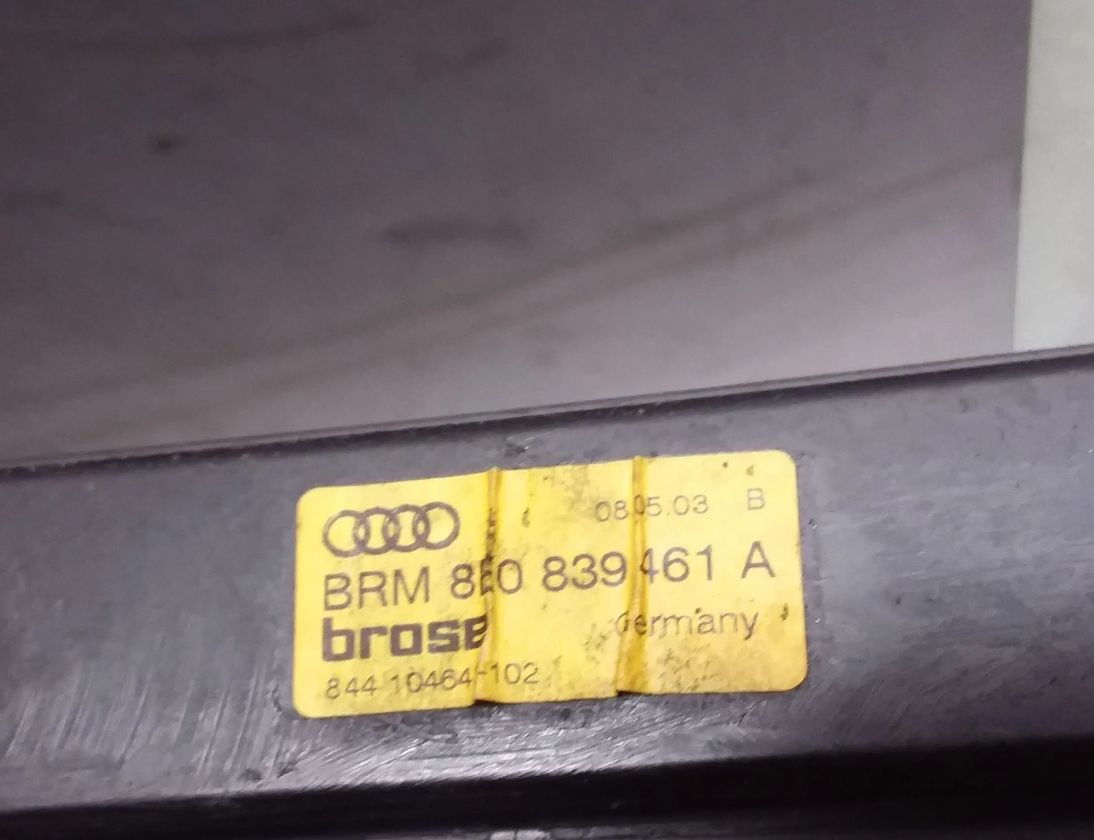 AUDI A4 B6/8E (2000-2005) Rear door glass rail 8E0839461A 20343147