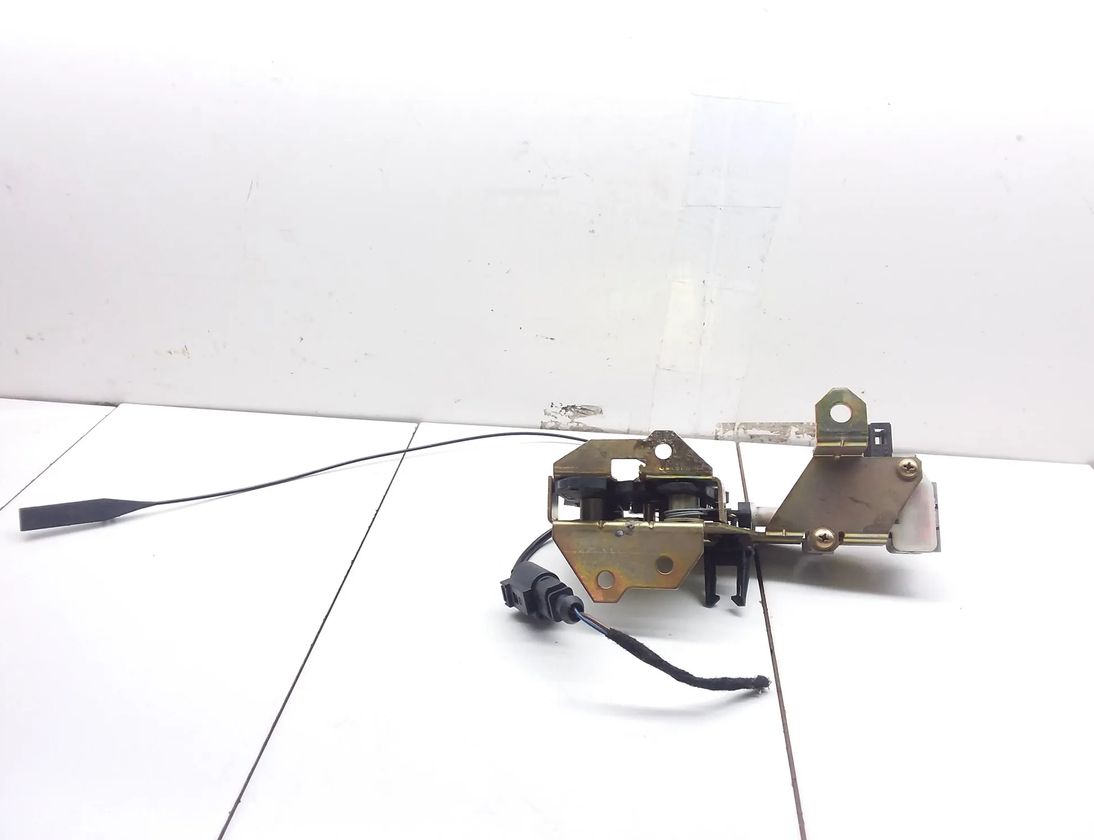 VOLKSWAGEN Touareg 1 generation (2002-2010) Tailgate Boot Lock 7l0827506d 27538330