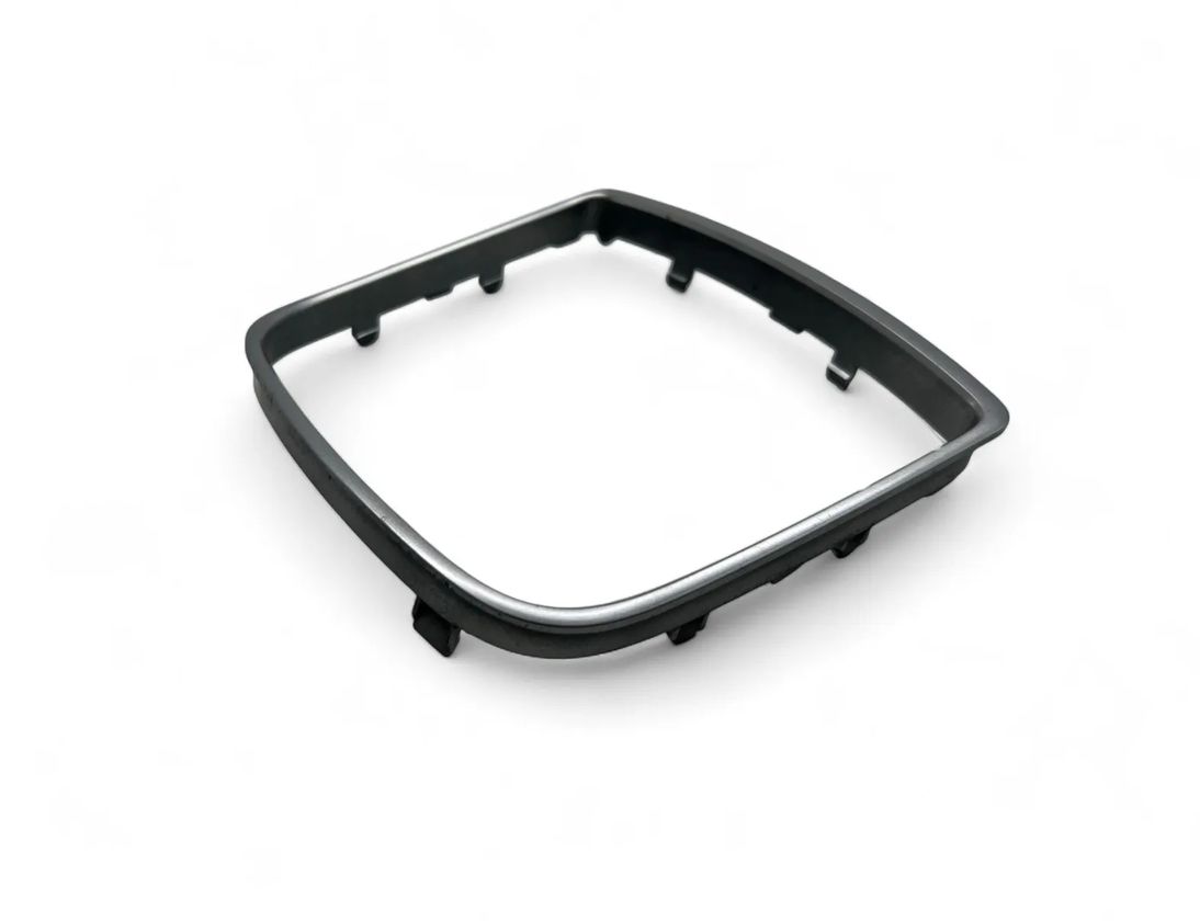 HYUNDAI i40 VF (1 generation) (2011-2020) Пластиковая отделка  переключения передач 846523Z000 31383036