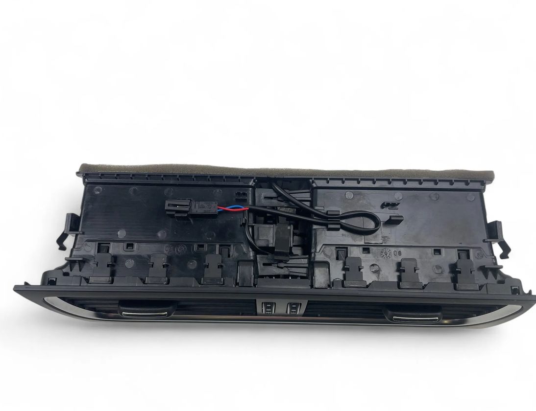 AUDI A4 B8/8K (2011-2016) Вентиляционные отверстия центральной консоли 8T1820951E 32966598