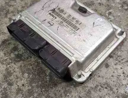 AUDI A6 C6/4F (2004-2011) Engine Control Unit ECU 3B1907401B,28SA4843,0281010447 32638635