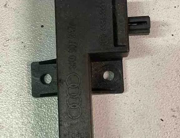 AUDI A4 B7/8E (2004-2008) Riadiaca jednotka brzdového systému 33542221,8K0907247 32640274