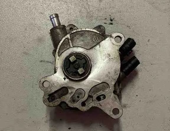 VOLKSWAGEN Touran 1 generation (2003-2015) Vákuová pumpa 03G145209,070705C11 32640601