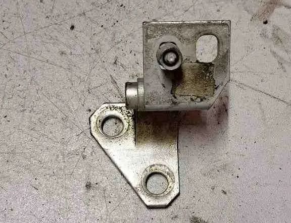 AUDI A4 B7/8E (2004-2008) Zadný ľavý dverový pant A046574 32641842