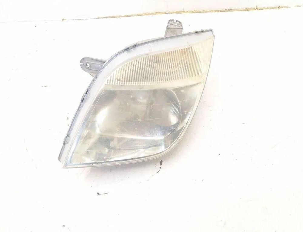 LDV Front Right Headlight 31626076